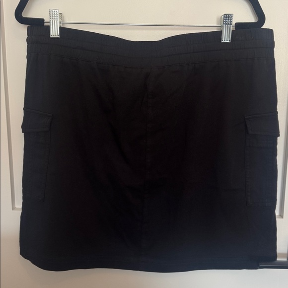 New Threads 4 Thought Black cargo Mini Skirt, NWT, SZ xl - Picture 6 of 8
